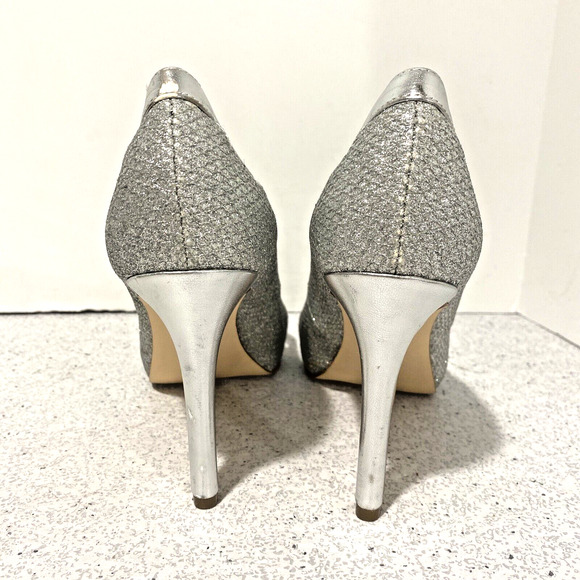 Alfani Lyrra Dressy Silver Pumps US size 5.5 Open Toe Glittery Metallic Finish - Picture 3 of 9